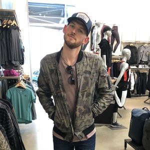 Meet your Posher, Russ